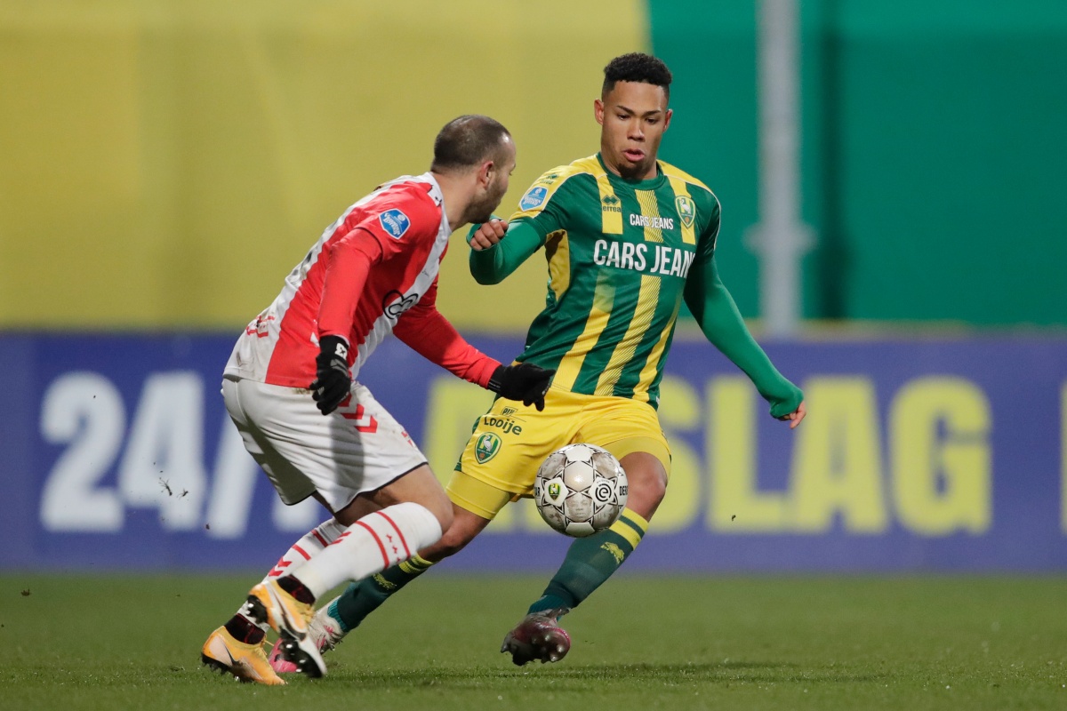 [德甲]三好康儿小角度破门 波鸿扳平比分.