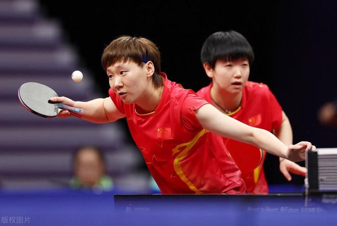 将足球运动 将足球运动