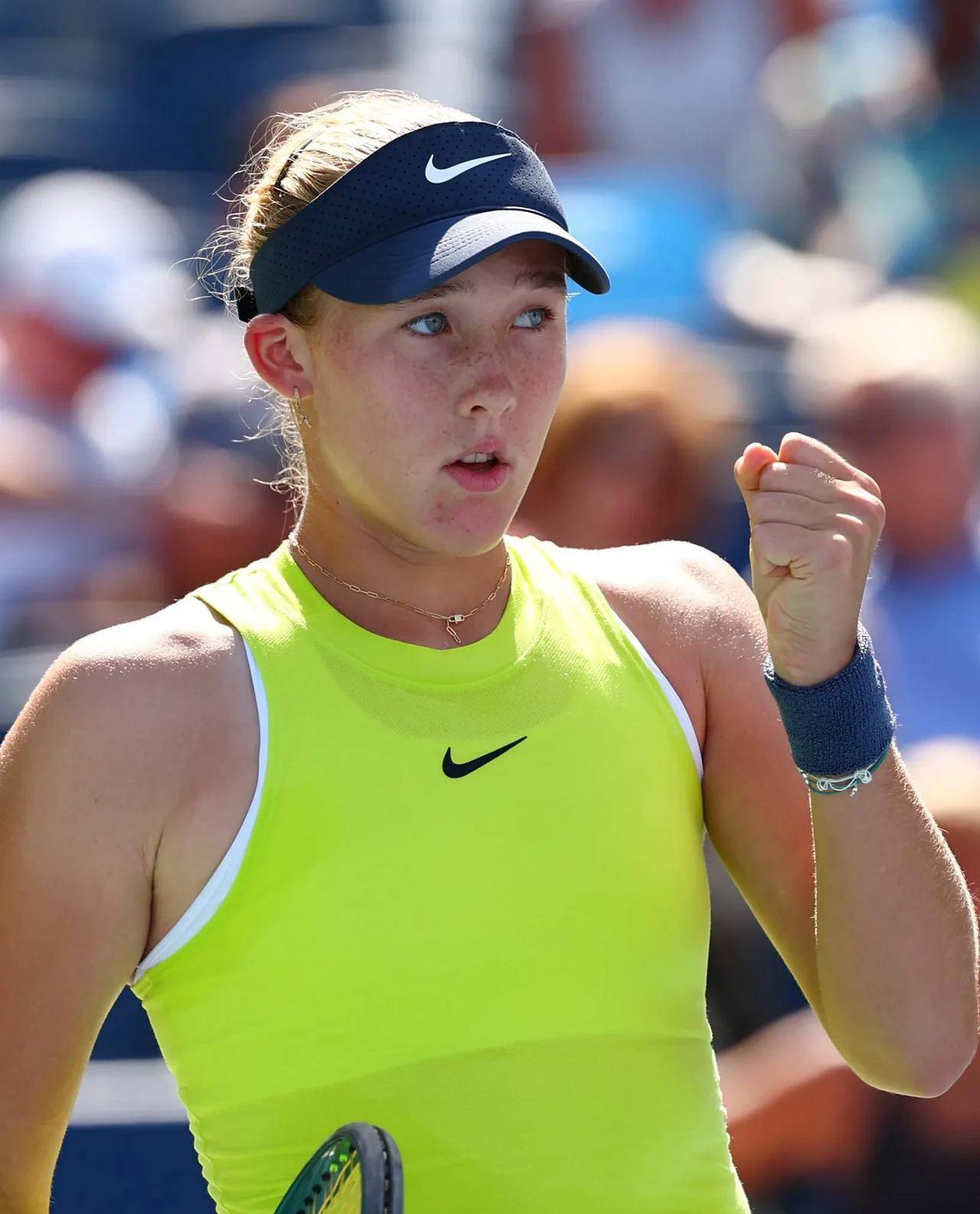 以其卓越的 以其卓越的