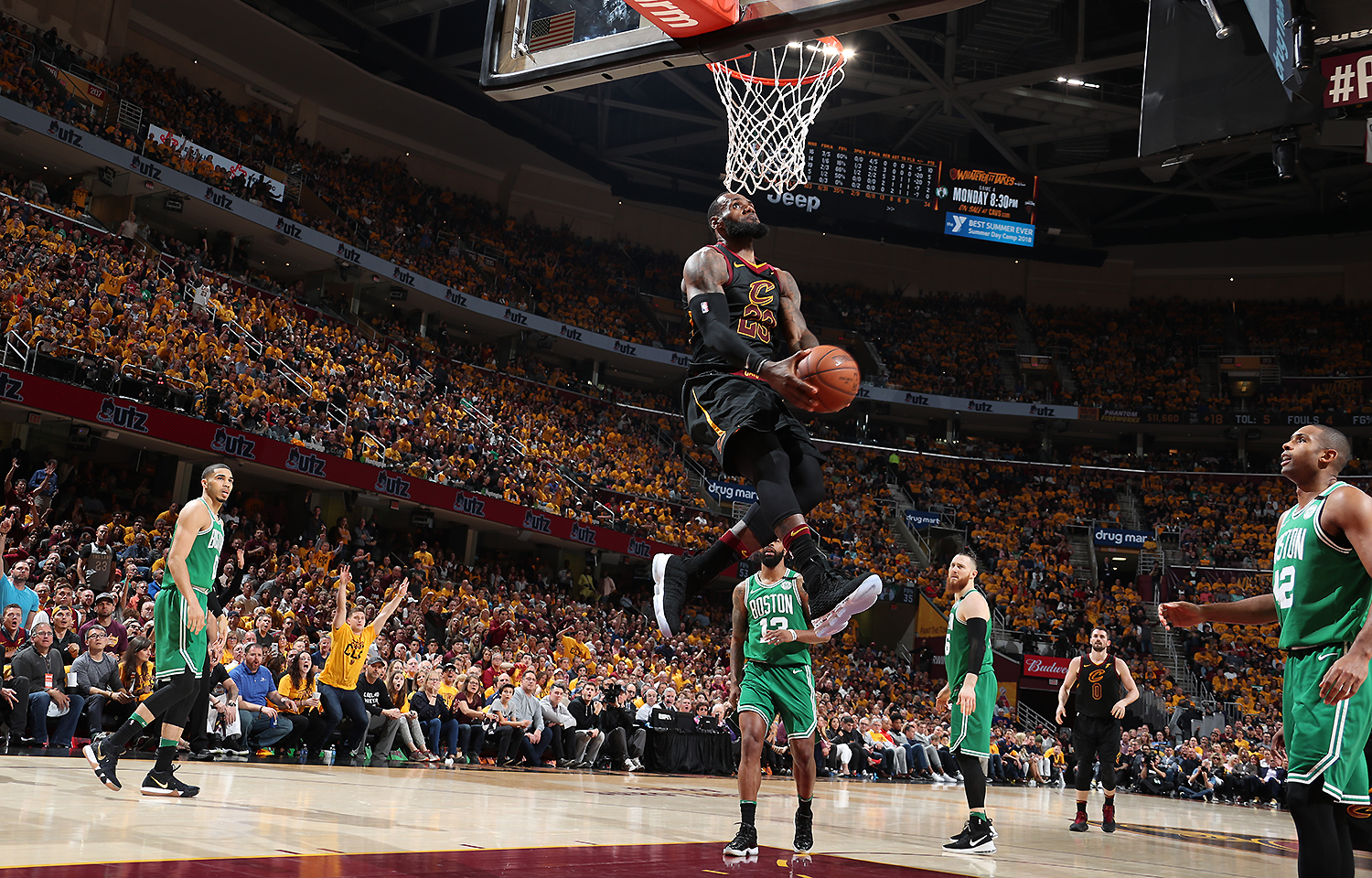 关键时刻贡 关键时刻贡